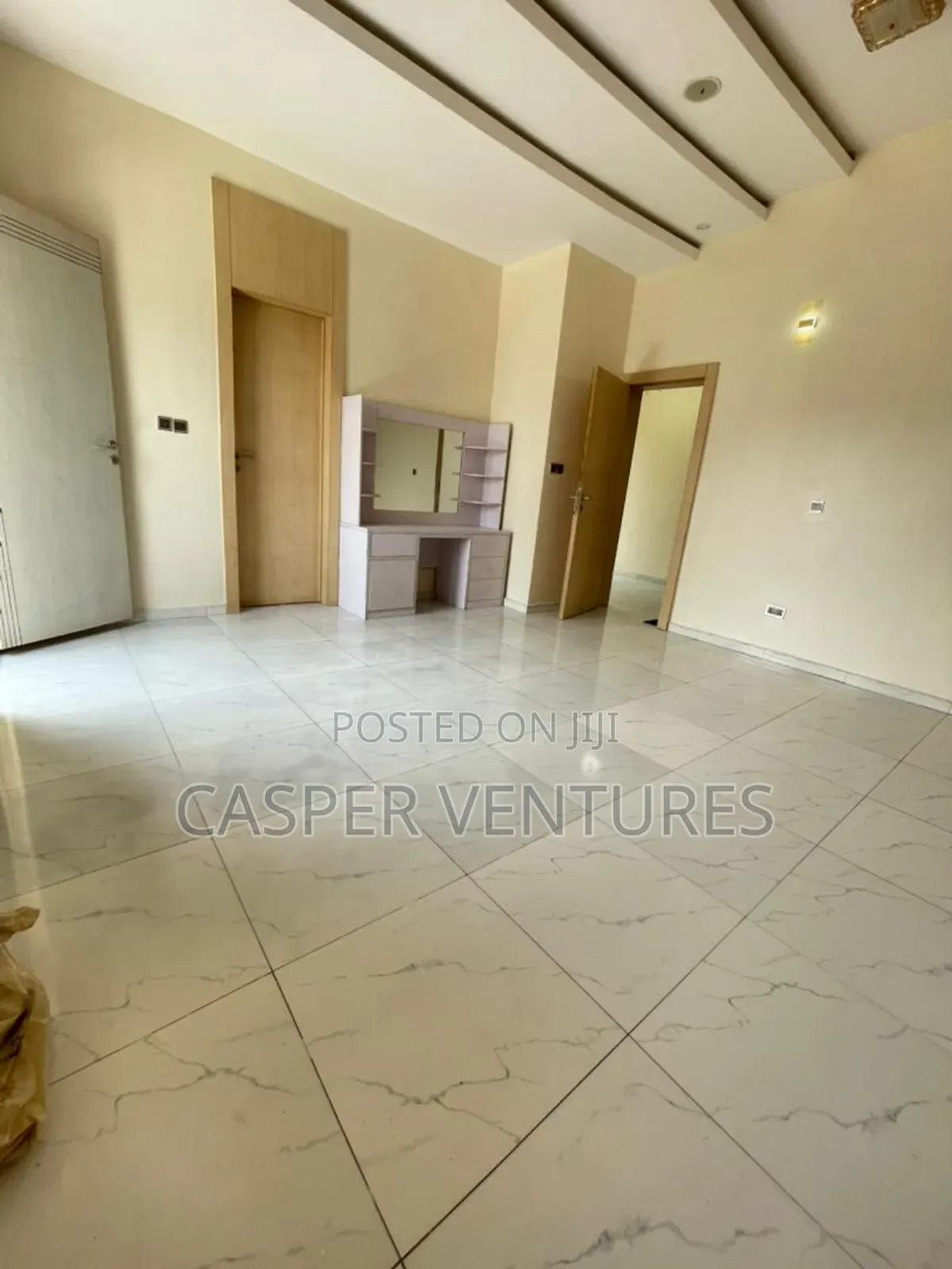 1bdrm Shared Apartment in Ikota Villa for rent in Ikota