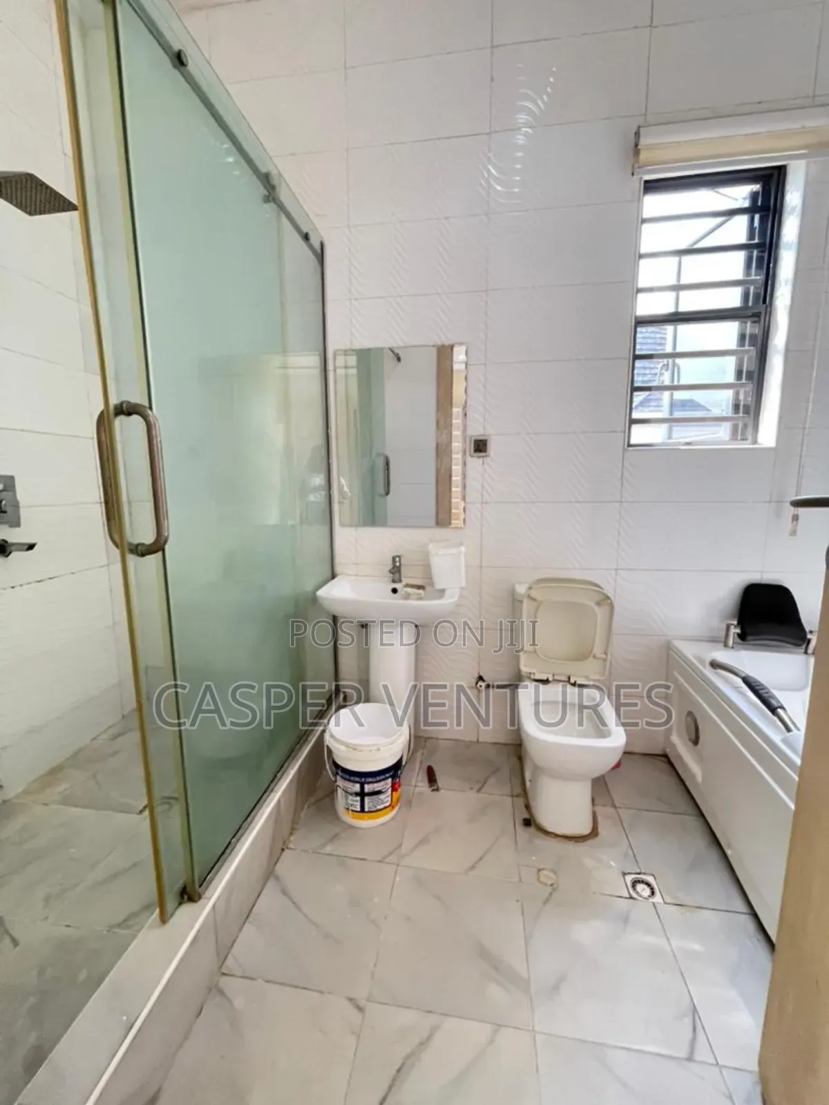1bdrm Shared Apartment in Ikota Villa for rent in Ikota