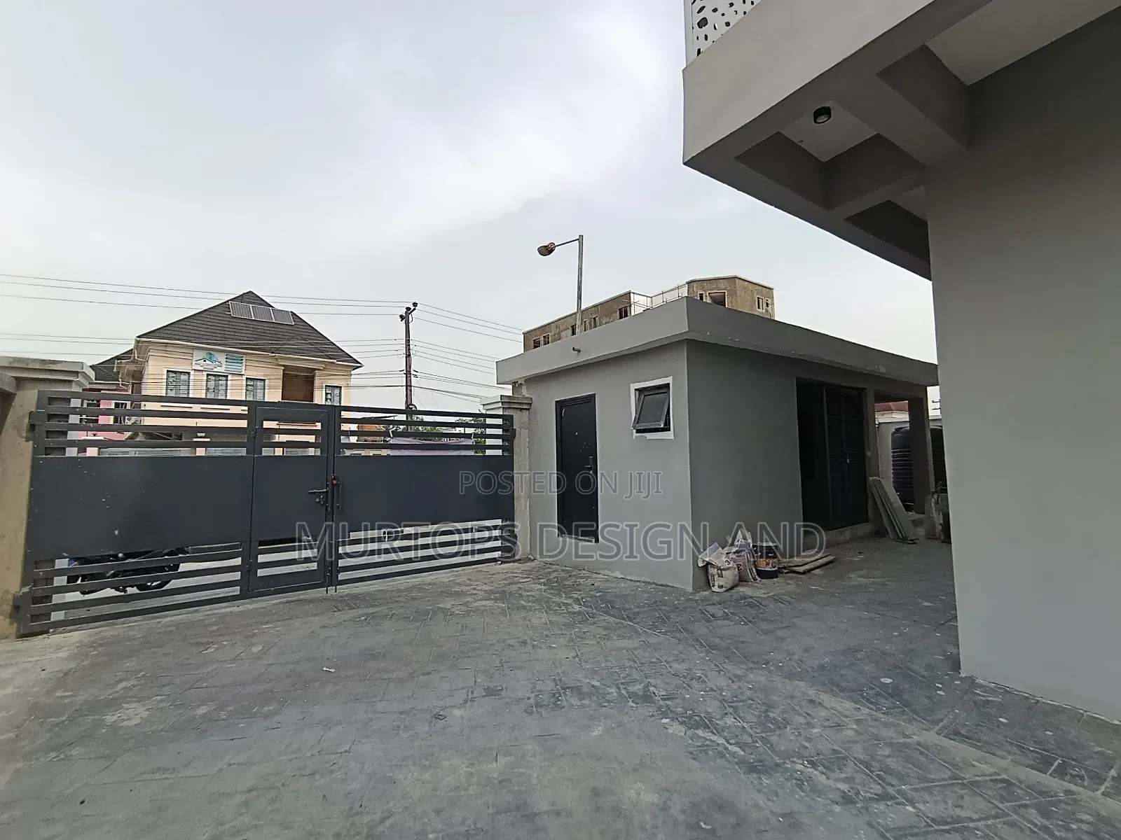 A Spacious Office Space Directly on the Road in Chevron