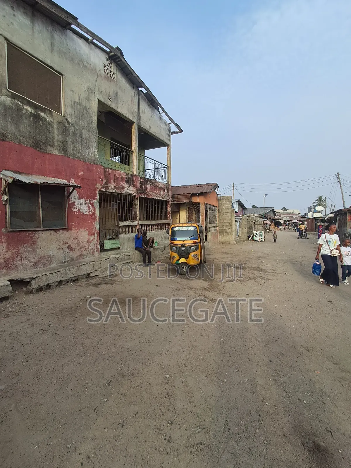 An Old House for Sale Opposite Article Market Old Ojo Road Dry 29mil in Satelite Town