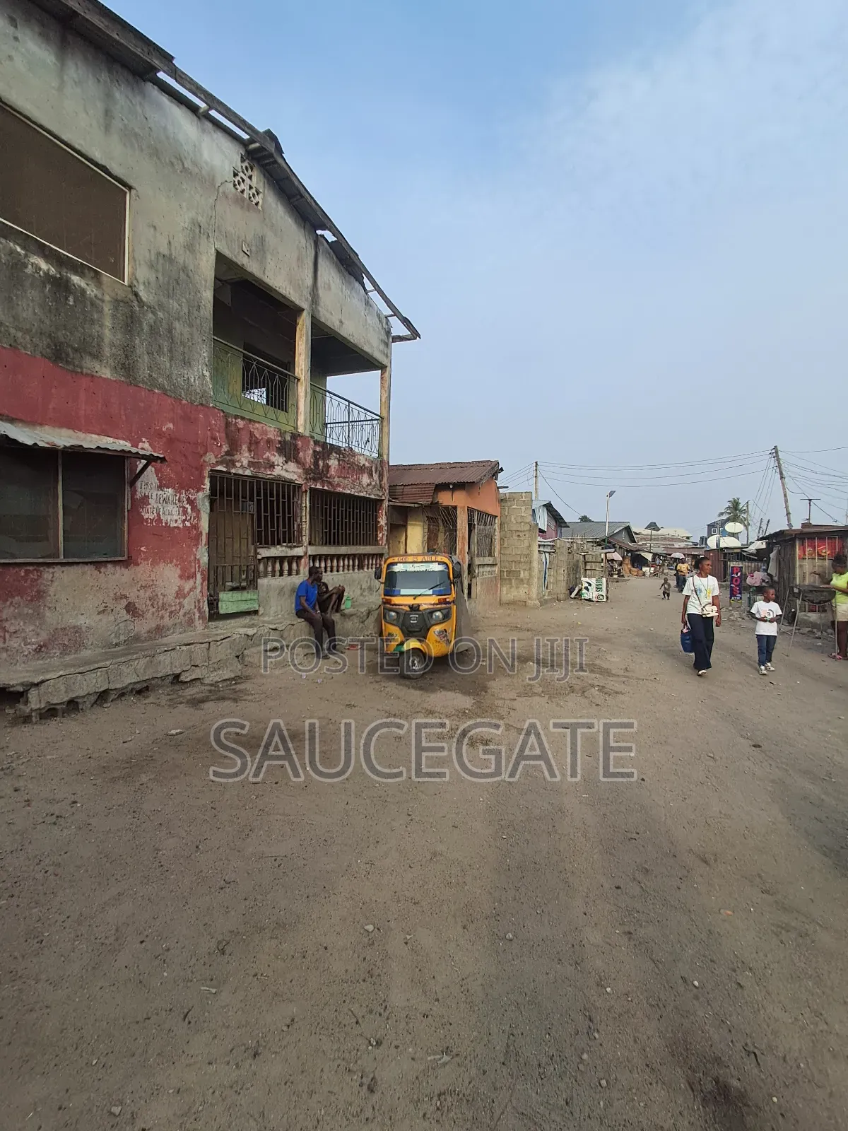 An Old House for Sale Opposite Article Market Old Ojo Road Dry 29mil in Satelite Town