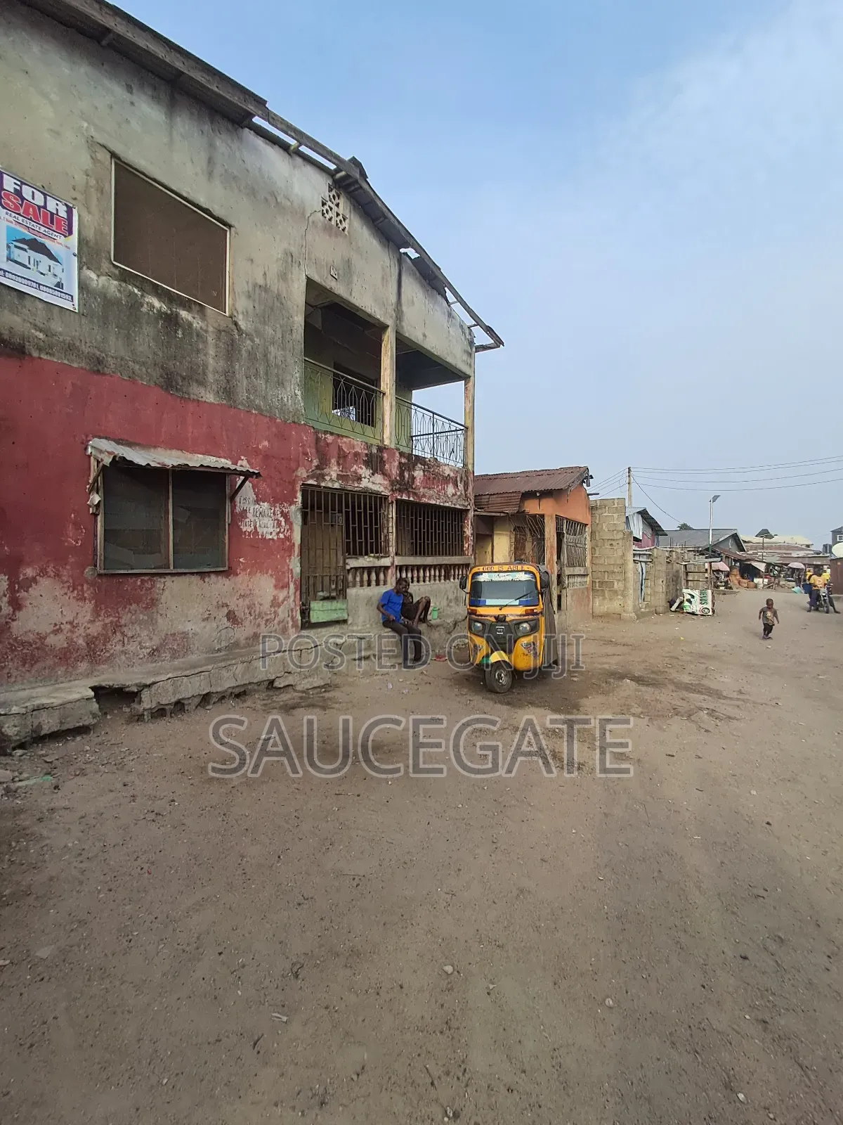 An Old House for Sale Opposite Article Market Old Ojo Road Dry 29mil in Satelite Town