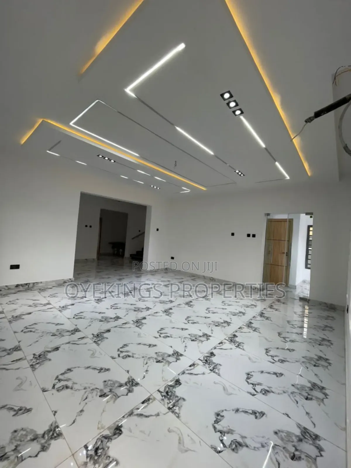 4bdrm Duplex in Akoto, Akala Express for sale in Akala Express
