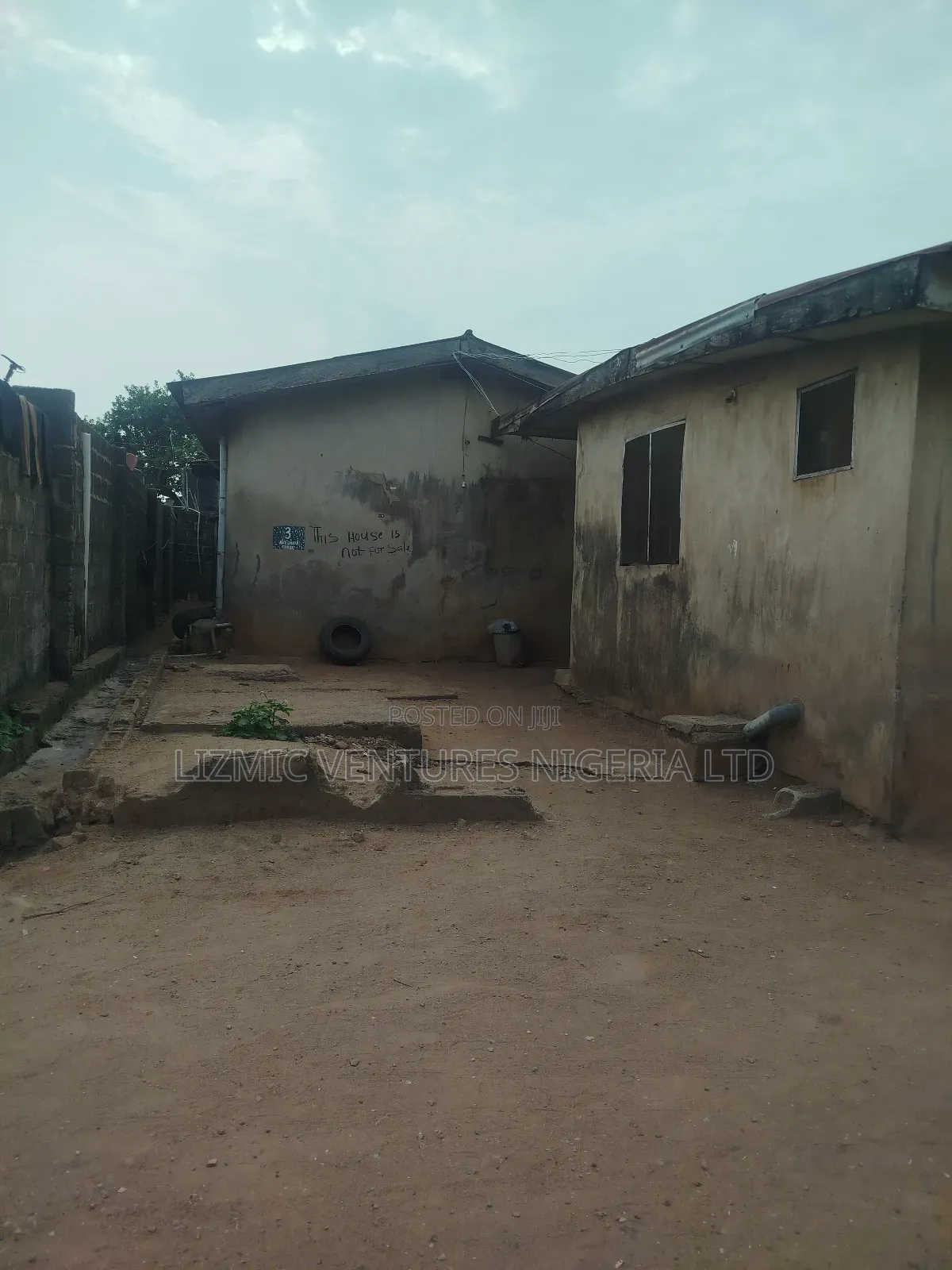 2bdrm Bungalow in Agric Estate, Igando / Ikotun/Igando for sale in Igando / Ikotun/Igando
