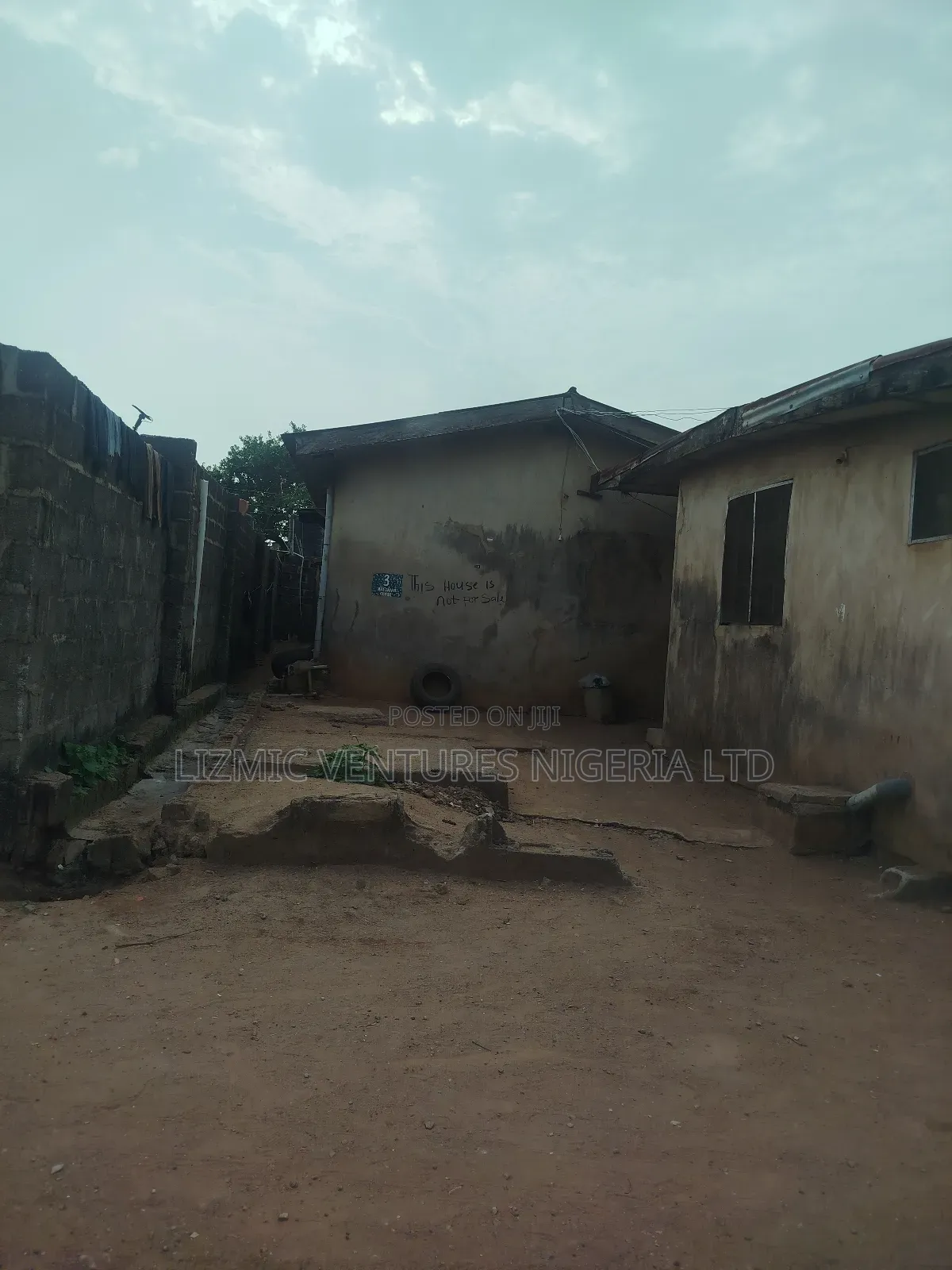 2bdrm Bungalow in Agric Estate, Igando / Ikotun/Igando for sale in Igando / Ikotun/Igando