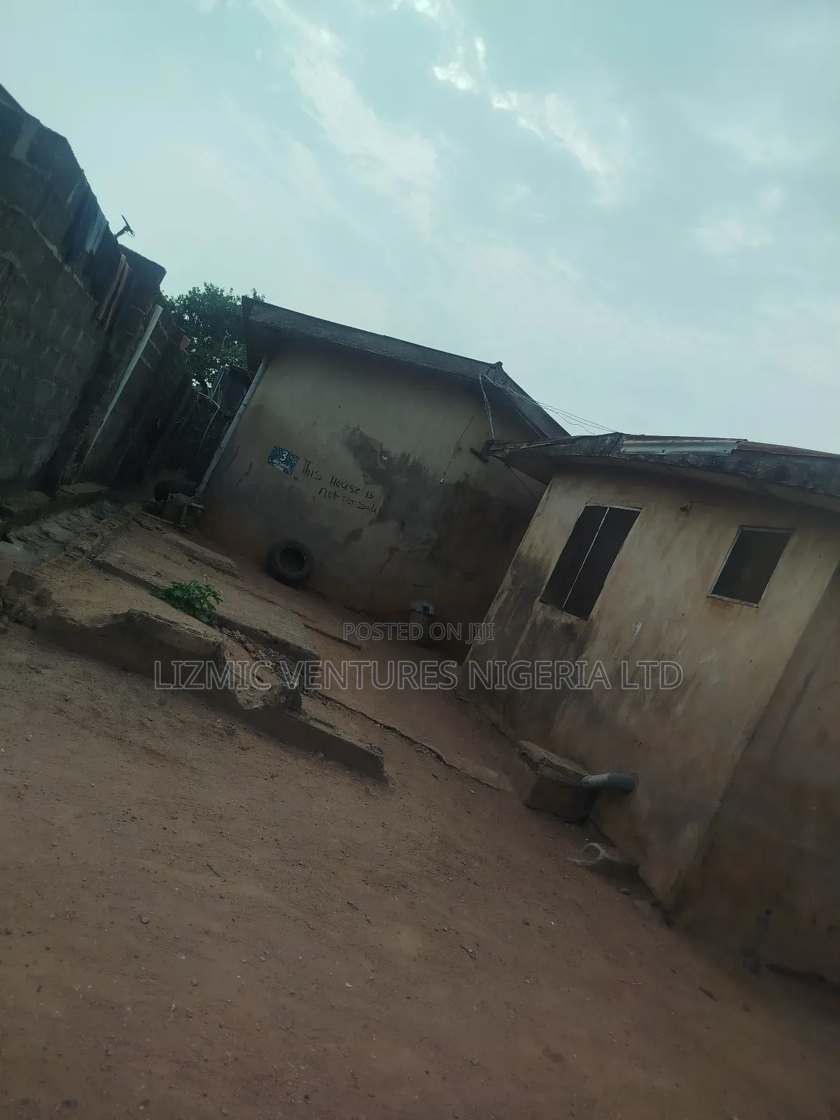 2bdrm Bungalow in Agric Estate, Igando / Ikotun/Igando for sale in Igando / Ikotun/Igando