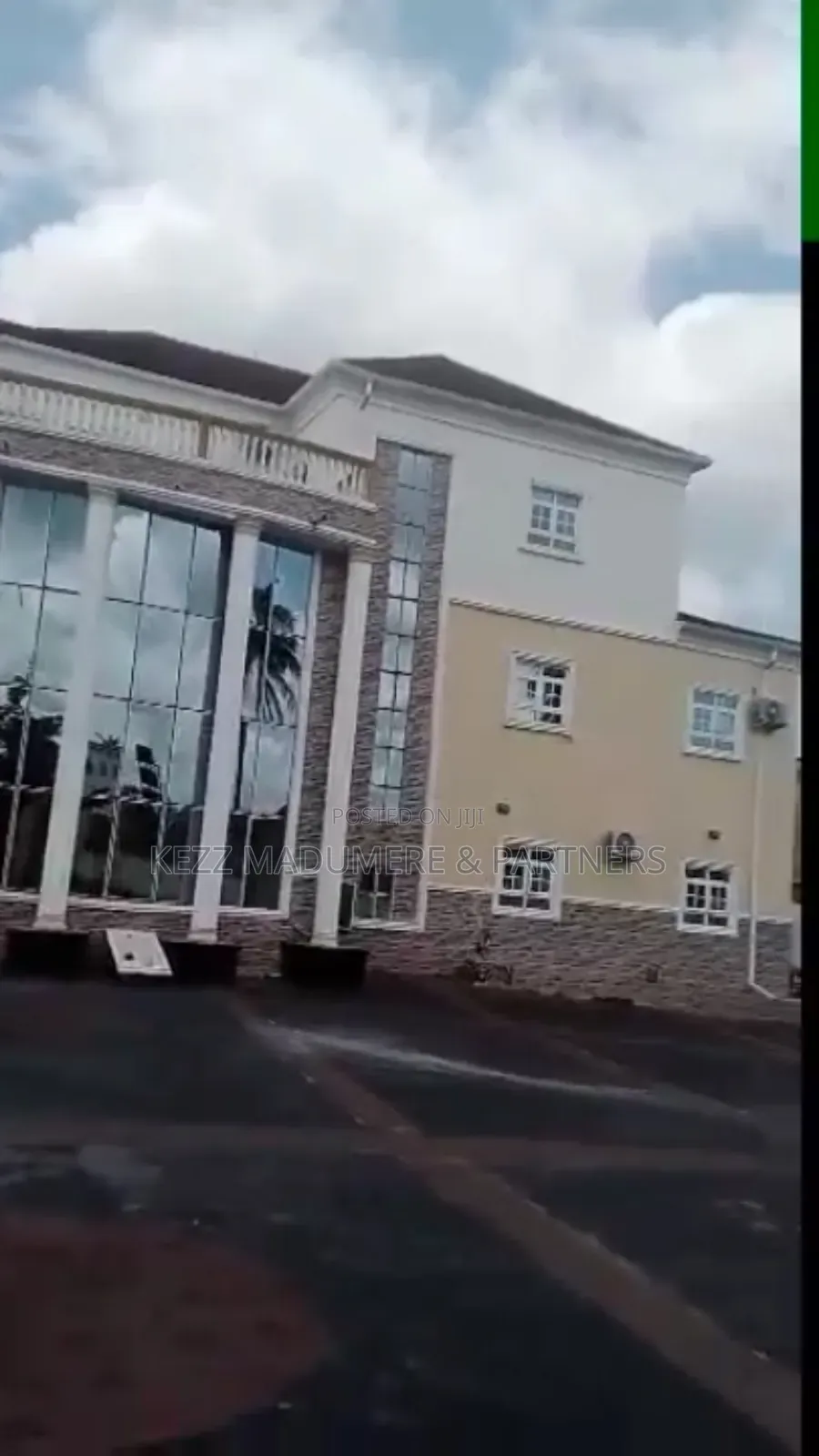 10bdrm Duplex in Umuahia , Abia State for sale in Umuahia