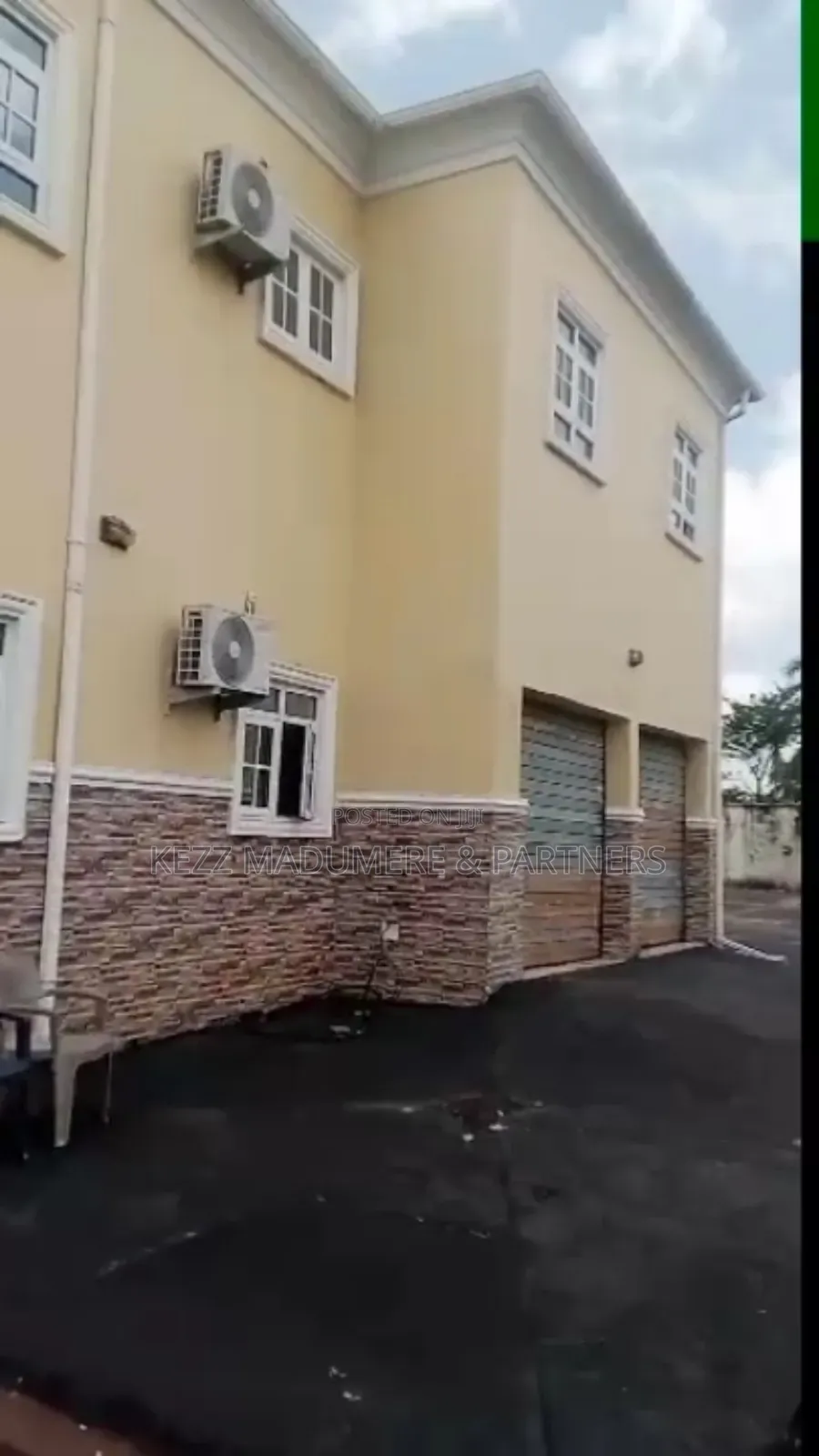 10bdrm Duplex in Umuahia , Abia State for sale in Umuahia