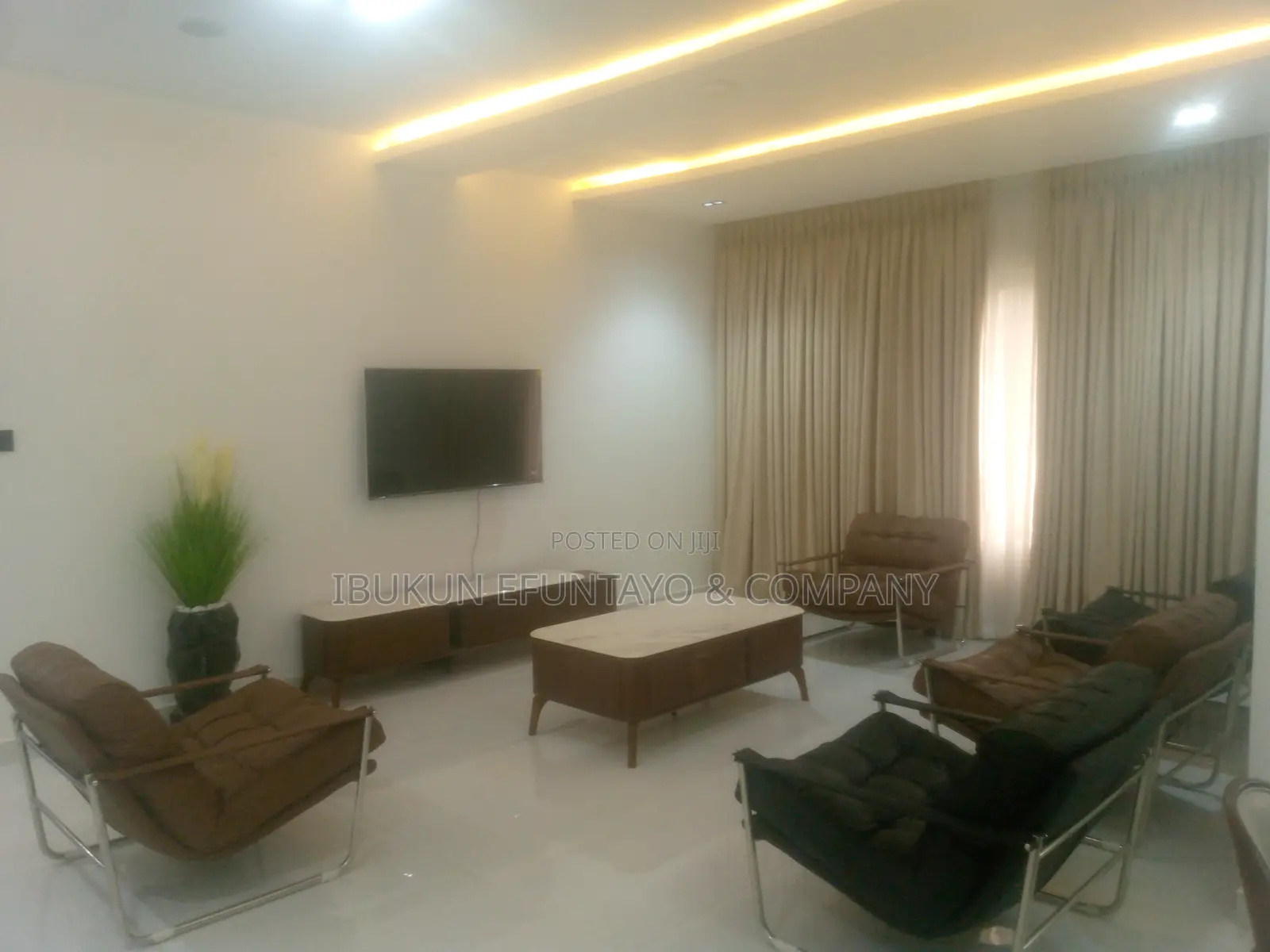 Furnished 2bdrm Apartment in Lekki Phase 1 for sale in Lekki Phase 1