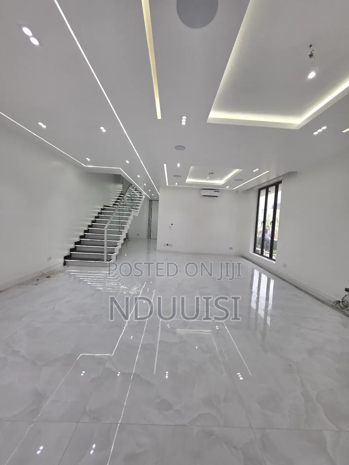 5bdrm Duplex in Cowrie Creek Estate, Lekki Phase 1 for sale in Lekki Phase 1