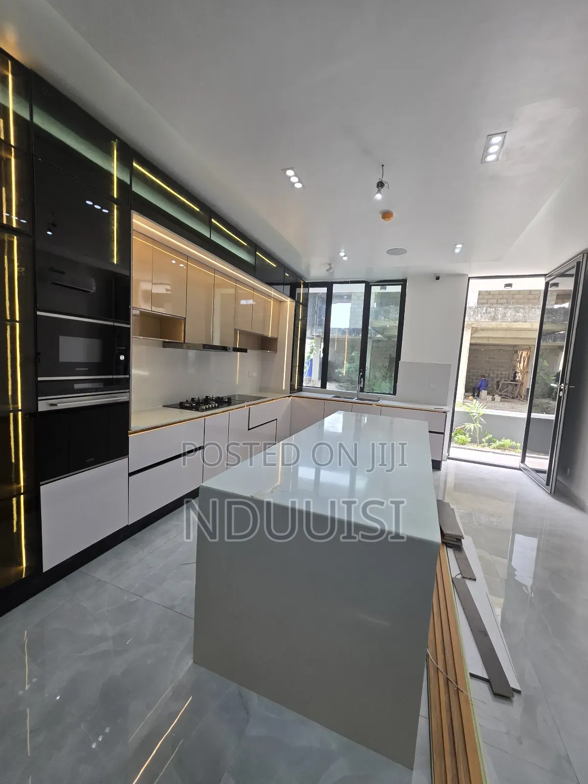 5bdrm Duplex in Cowrie Creek Estate, Lekki Phase 1 for sale in Lekki Phase 1