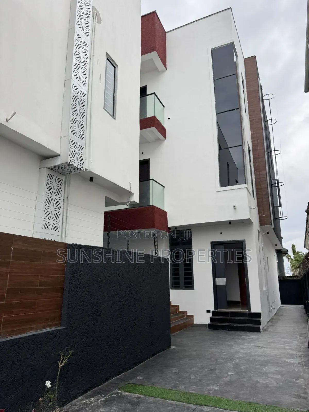 5bdrm Duplex in Lekki Phase 1 for sale in Lekki Phase 1