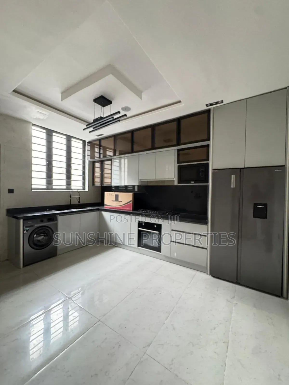 5bdrm Duplex in Lekki Phase 1 for sale in Lekki Phase 1