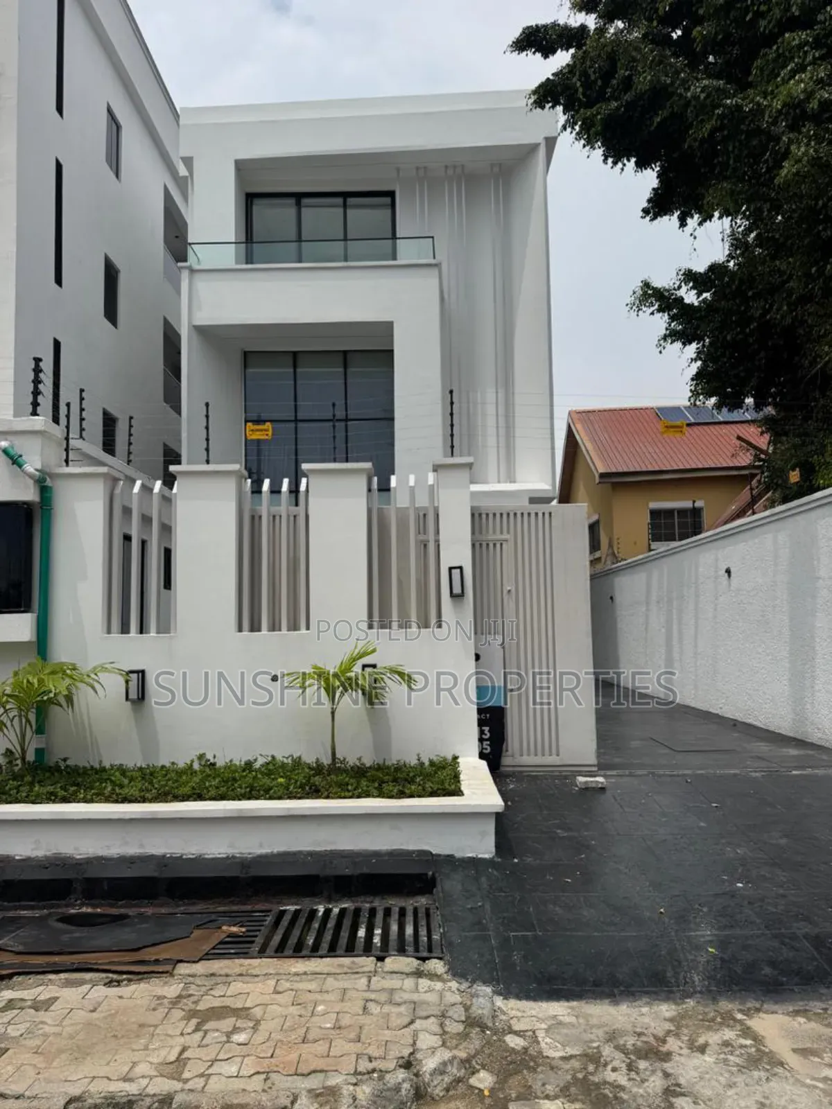 4bdrm Duplex in Lekki Phase 1 for sale in Lekki Phase 1
