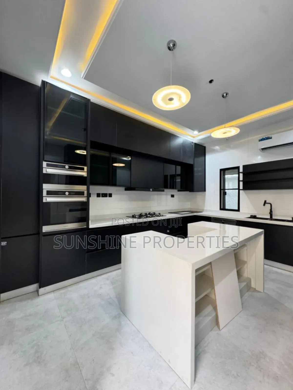 4bdrm Duplex in Lekki Phase 1 for sale in Lekki Phase 1