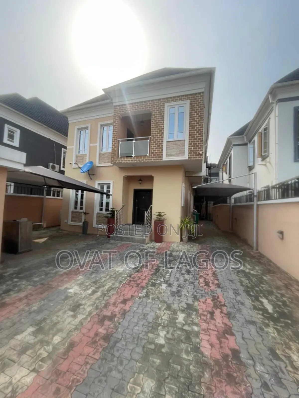 4bdrm Duplex in Chevron for rent in Chevron