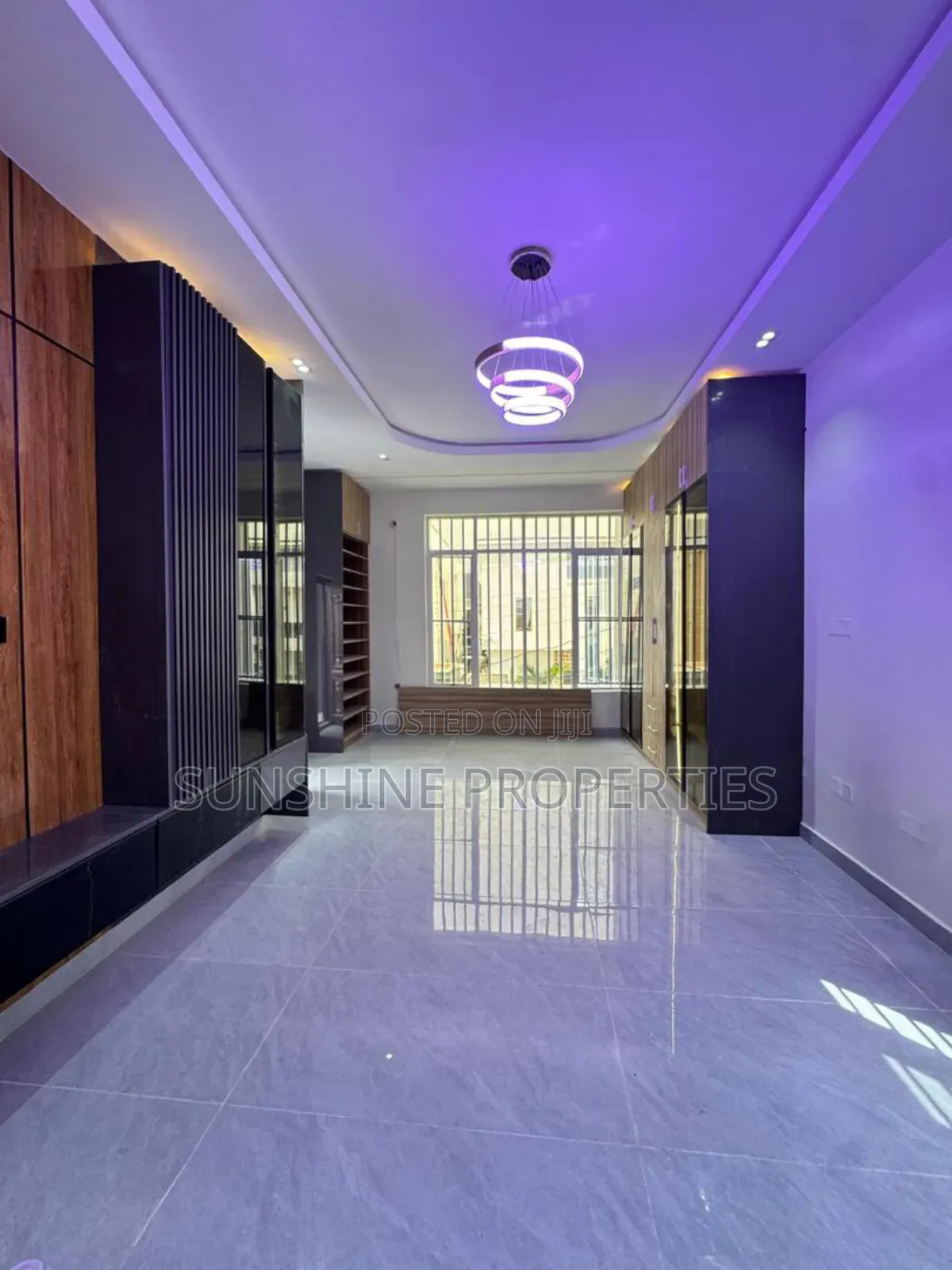 5bdrm Duplex in Osapa london for sale in Osapa london