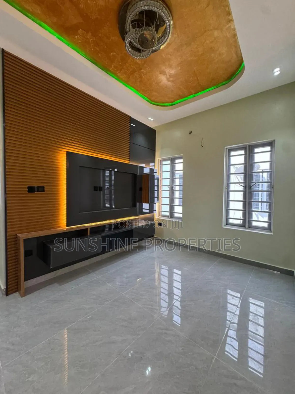 5bdrm Duplex in Osapa london for sale in Osapa london