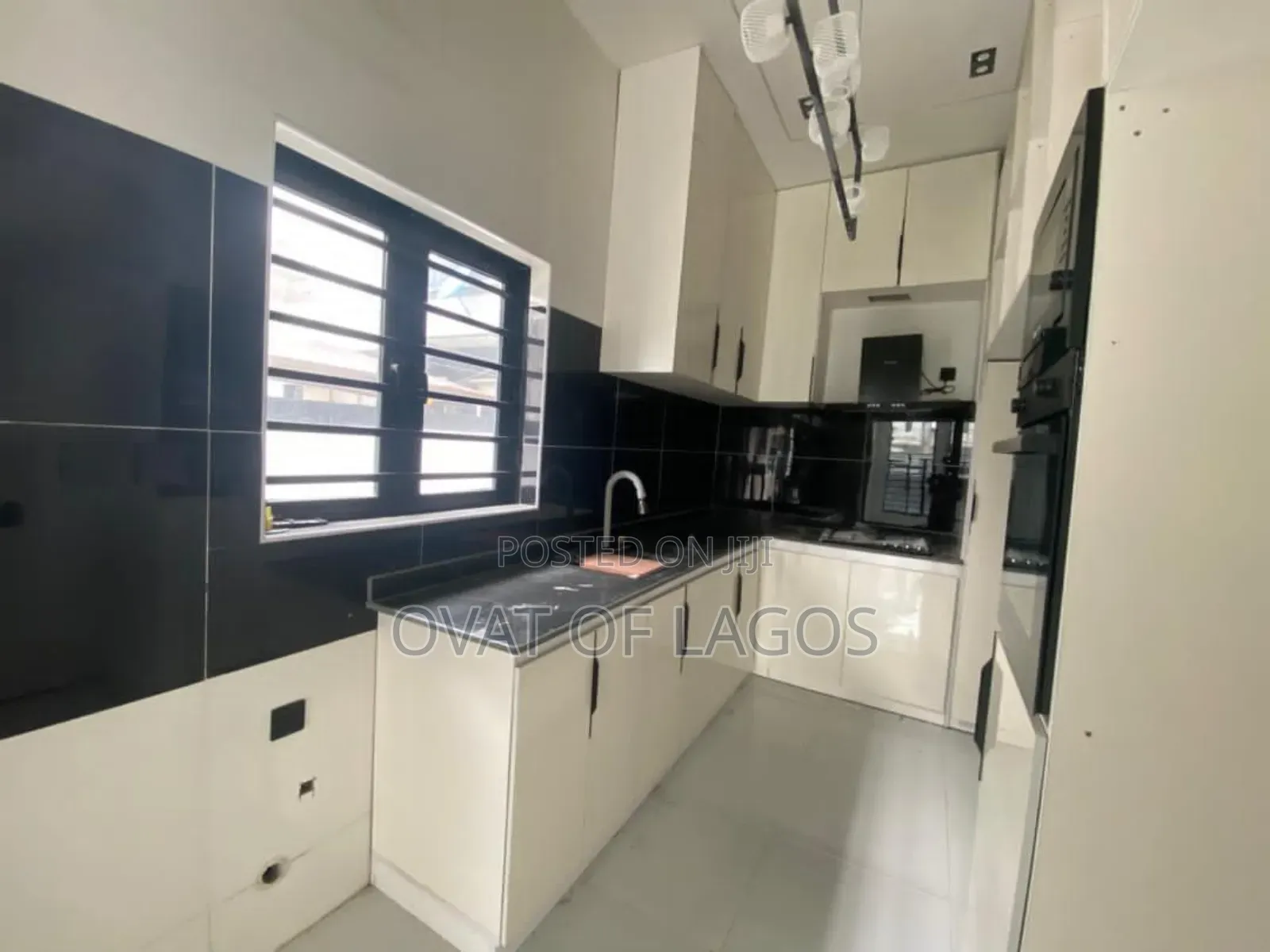 4bdrm Duplex in Orchid, Lekki for sale in Lekki