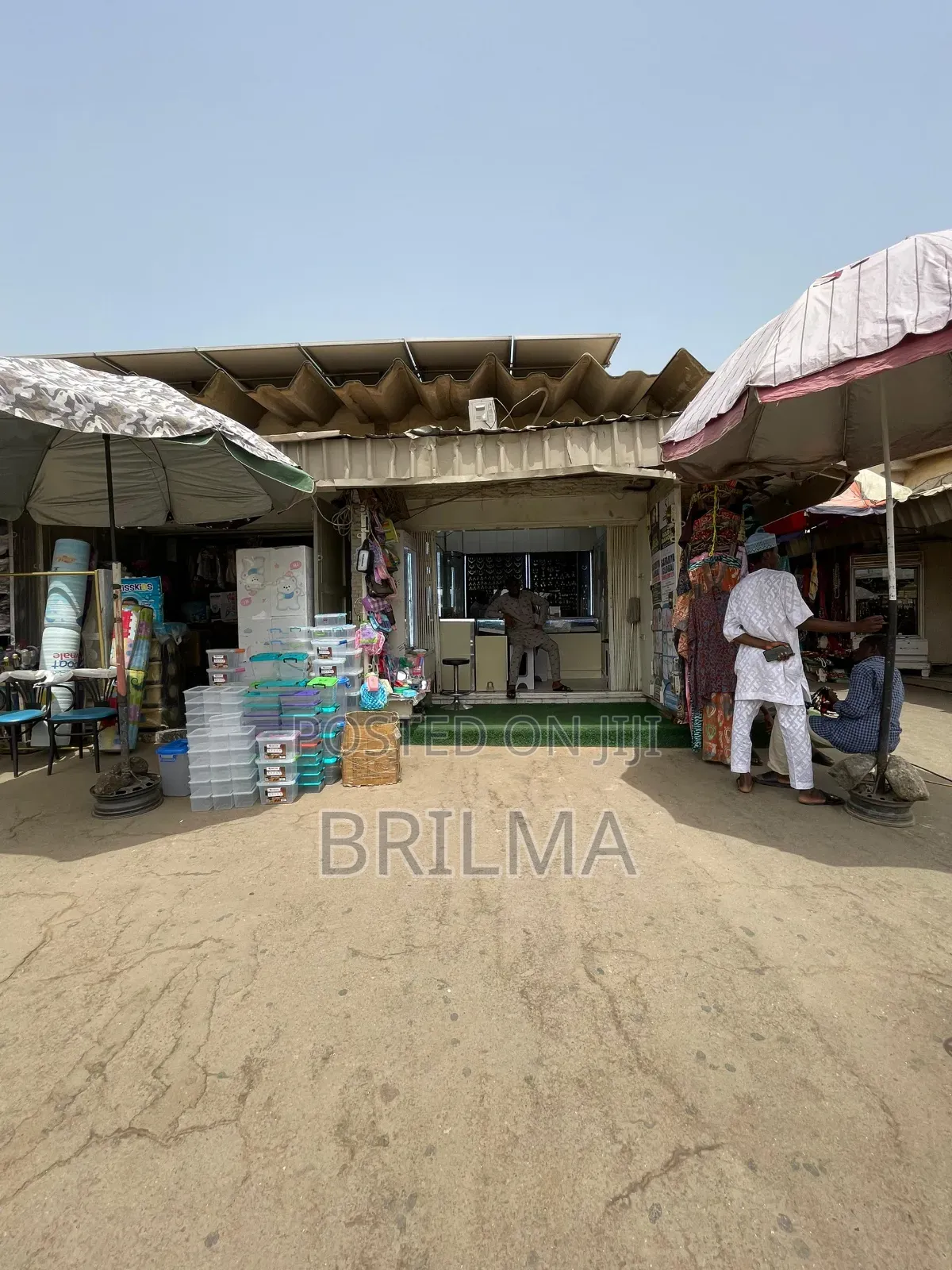 9sqm Shop in Wuse Market for Sale! in Zone 5 / Wuse