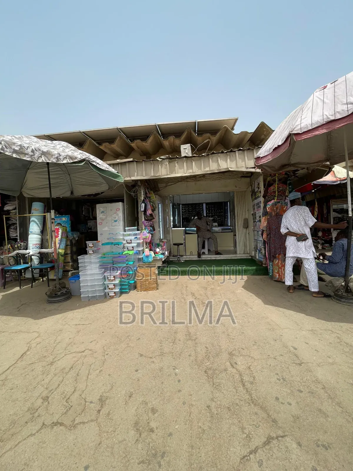 9sqm Shop in Wuse Market for Sale! in Zone 5 / Wuse