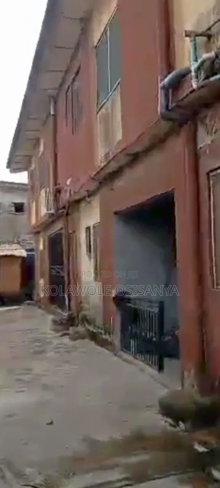 5bdrm Block of Flats in Ijegun for sale in Ijegun