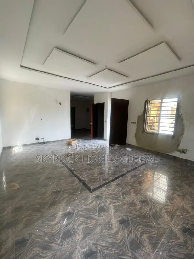 2bdrm Apartment in Chevron for rent in Chevron
