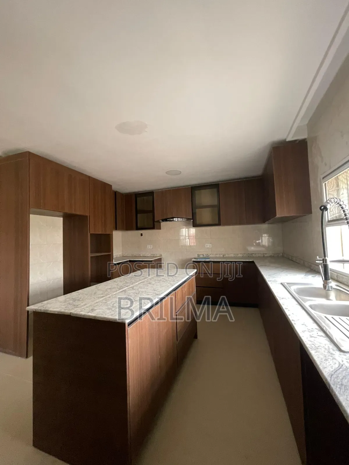 5bdrm Duplex in Wuye for sale in Wuye