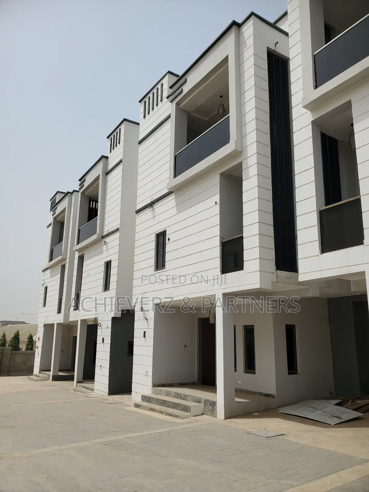 5bdrm Duplex in Wuye for sale in Wuye