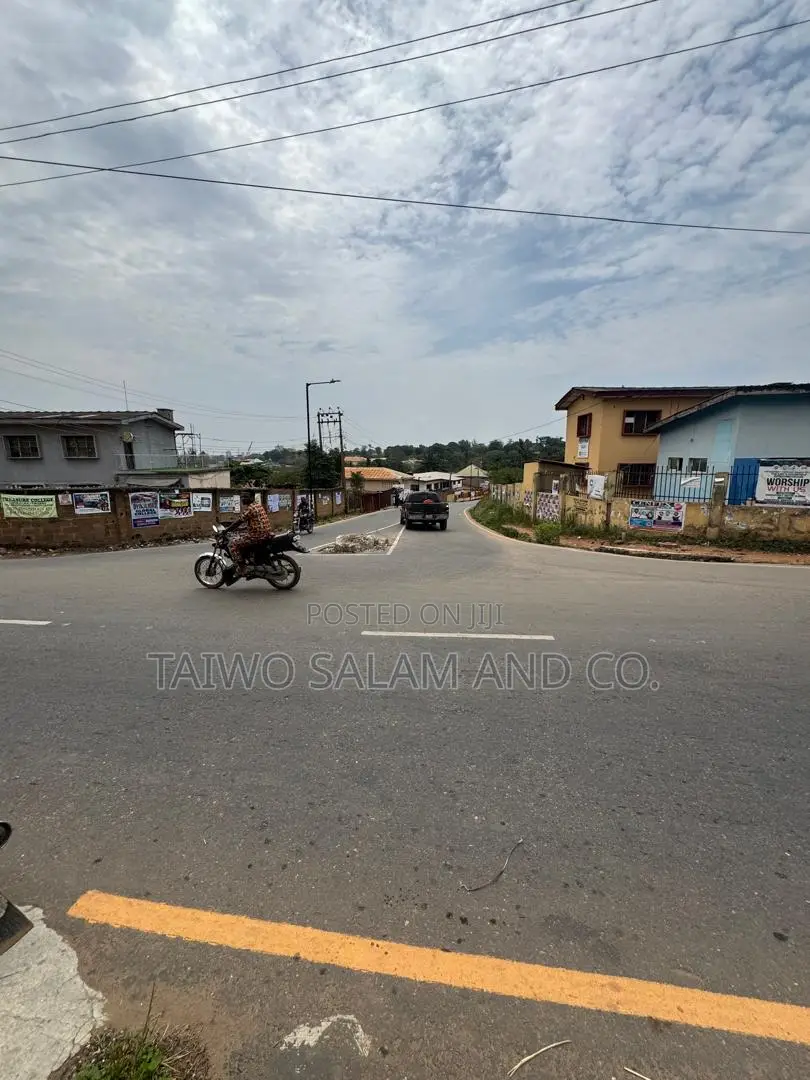 1,300 SQM Commercial Land in Samonda