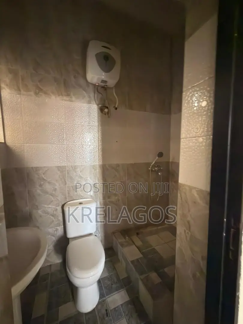 2bdrm Apartment in Ikate for rent in Ikate