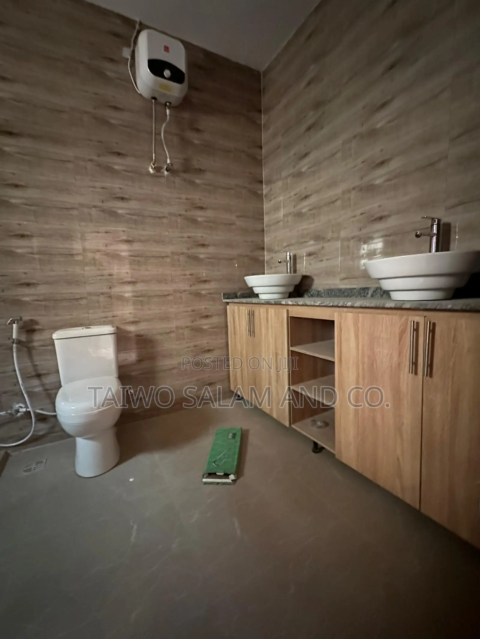 Furnished 5bdrm Duplex in Akala, Akobo for sale in Akobo
