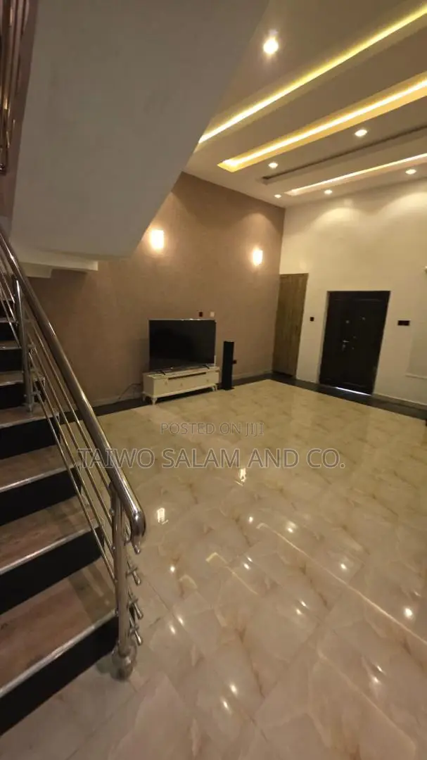 Furnished 4bdrm Duplex in Lere Adigun Gra, Akobo for sale in Akobo