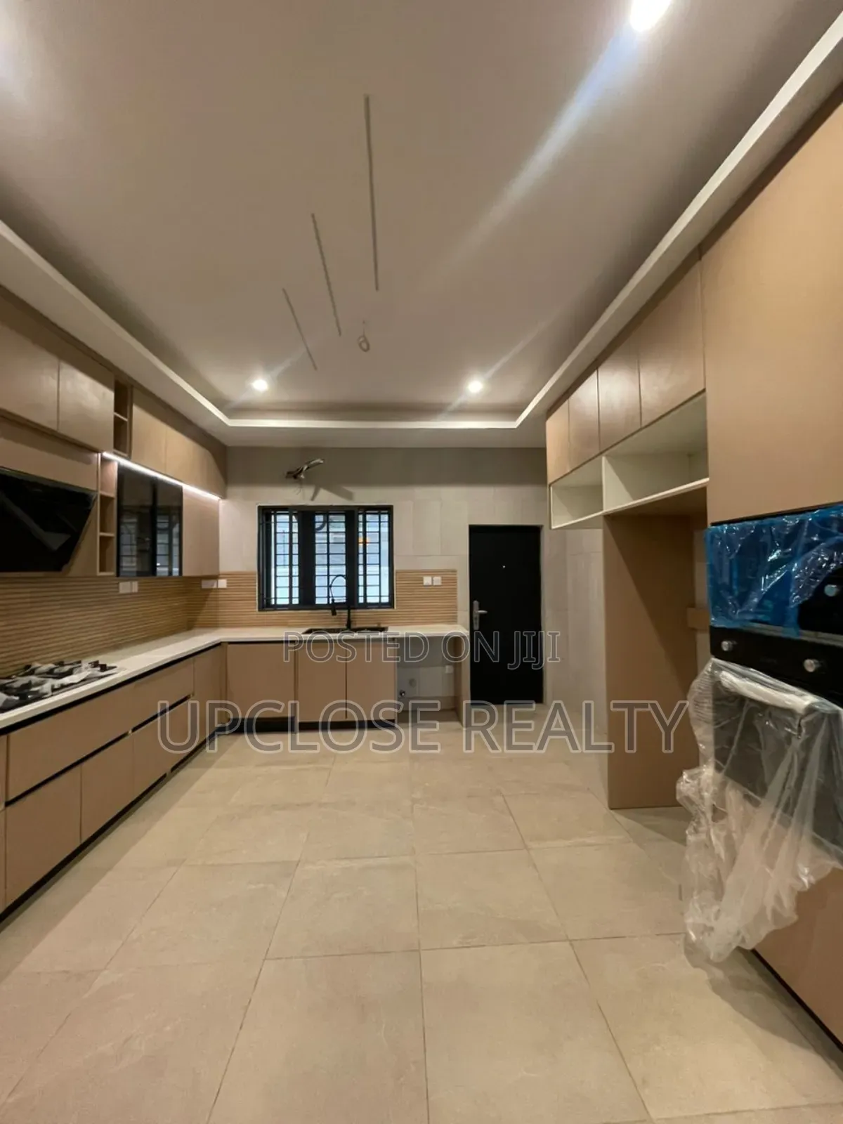 4bdrm Townhouse/Terrace in Life Camp for sale in Life Camp