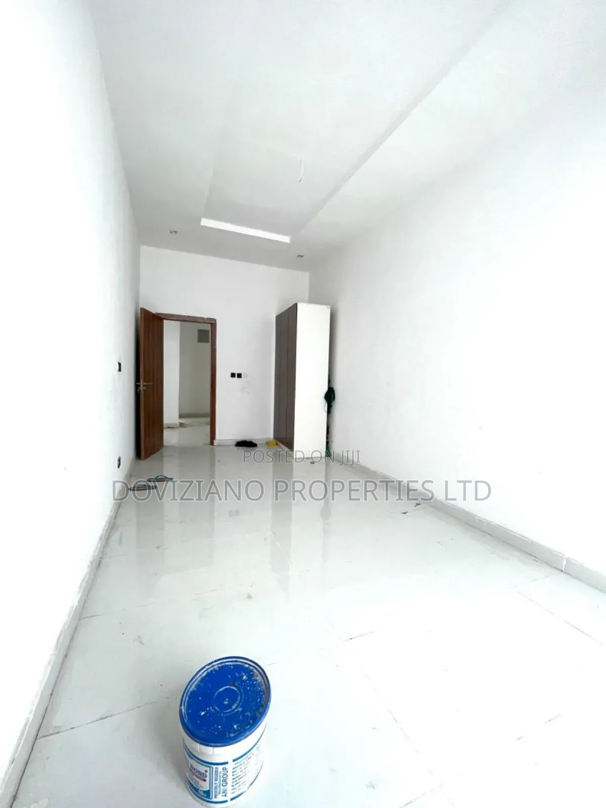 4bdrm Duplex in Ikota for sale in Ikota