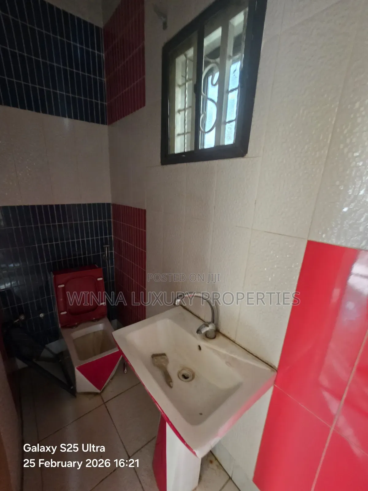 4bdrm Bungalow in Emerald Garden, Lugbe District for sale in Lugbe District