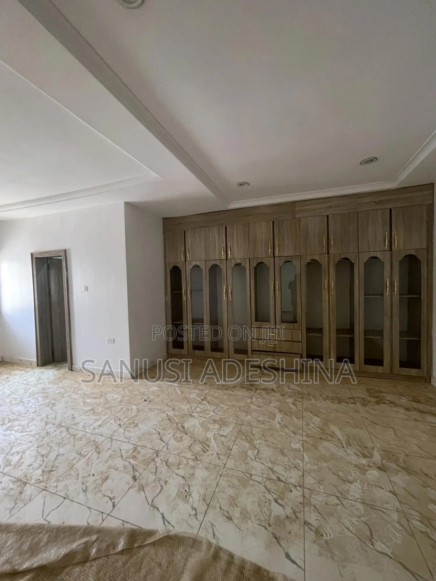 4bdrm Duplex in Jahi Gilmore,Very for rent in Jahi