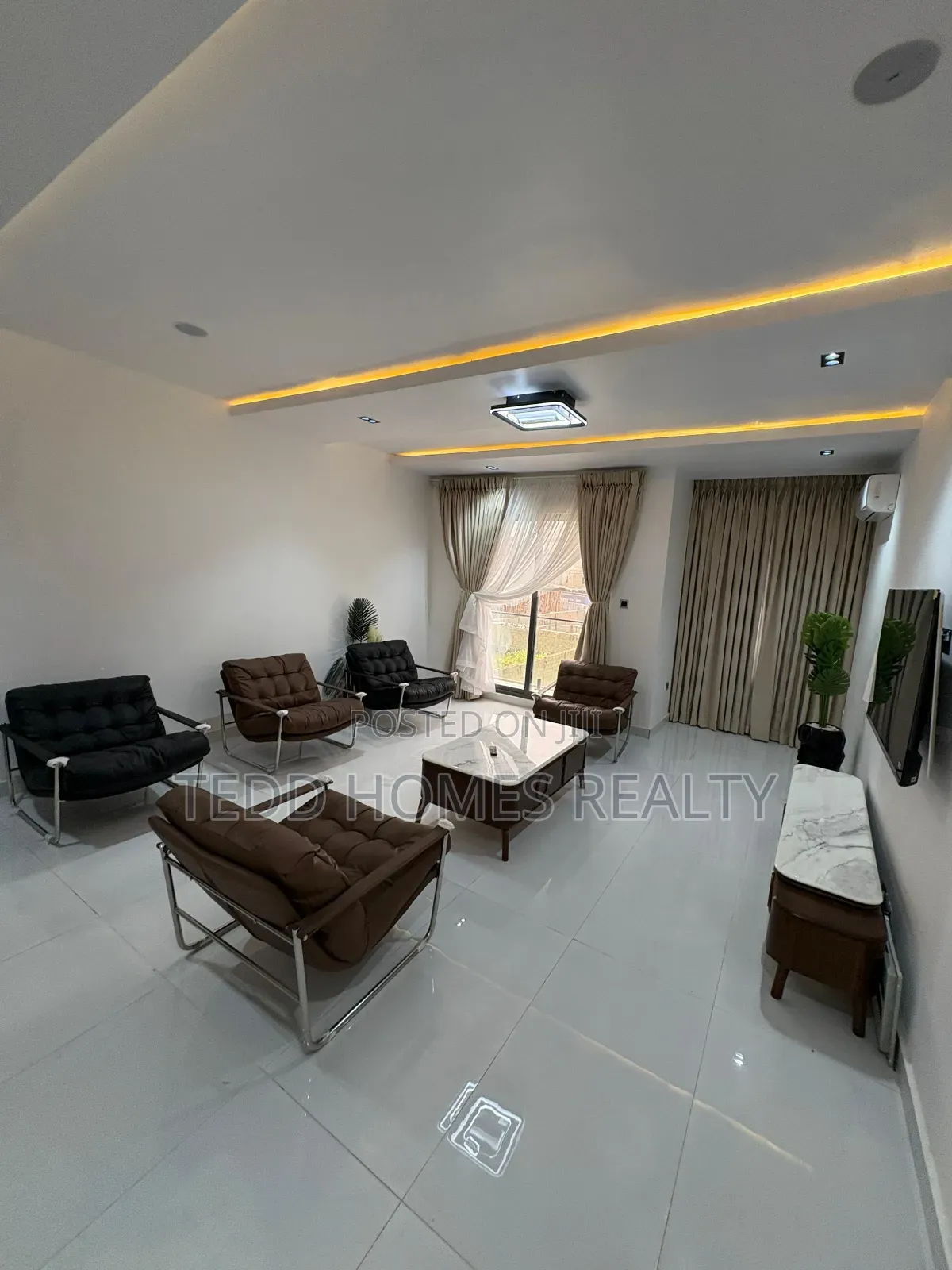 2bdrm House in Lekki for sale in Lekki Phase 1