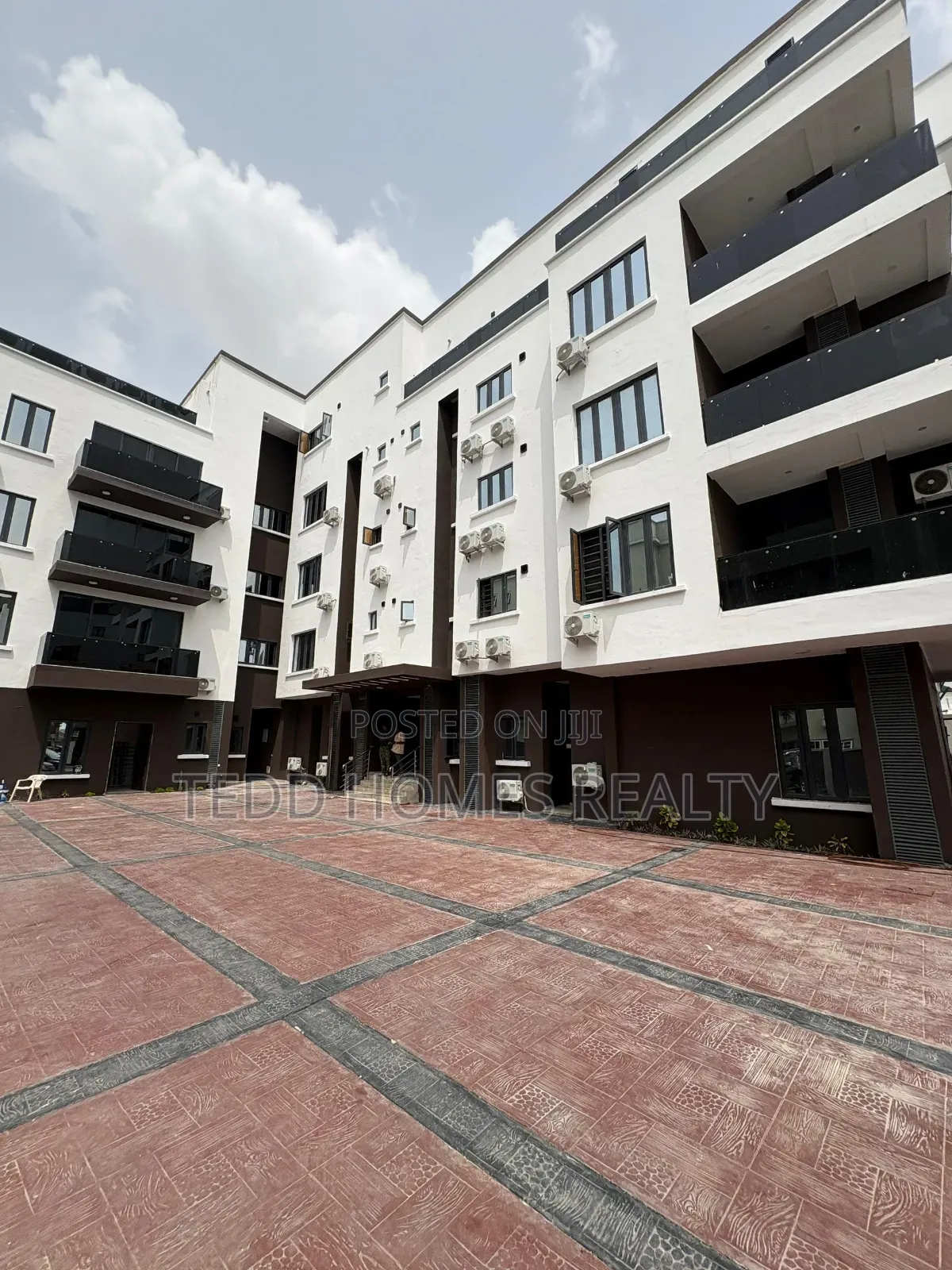 3bdrm Apartment in Lekki for sale in Lekki Phase 1