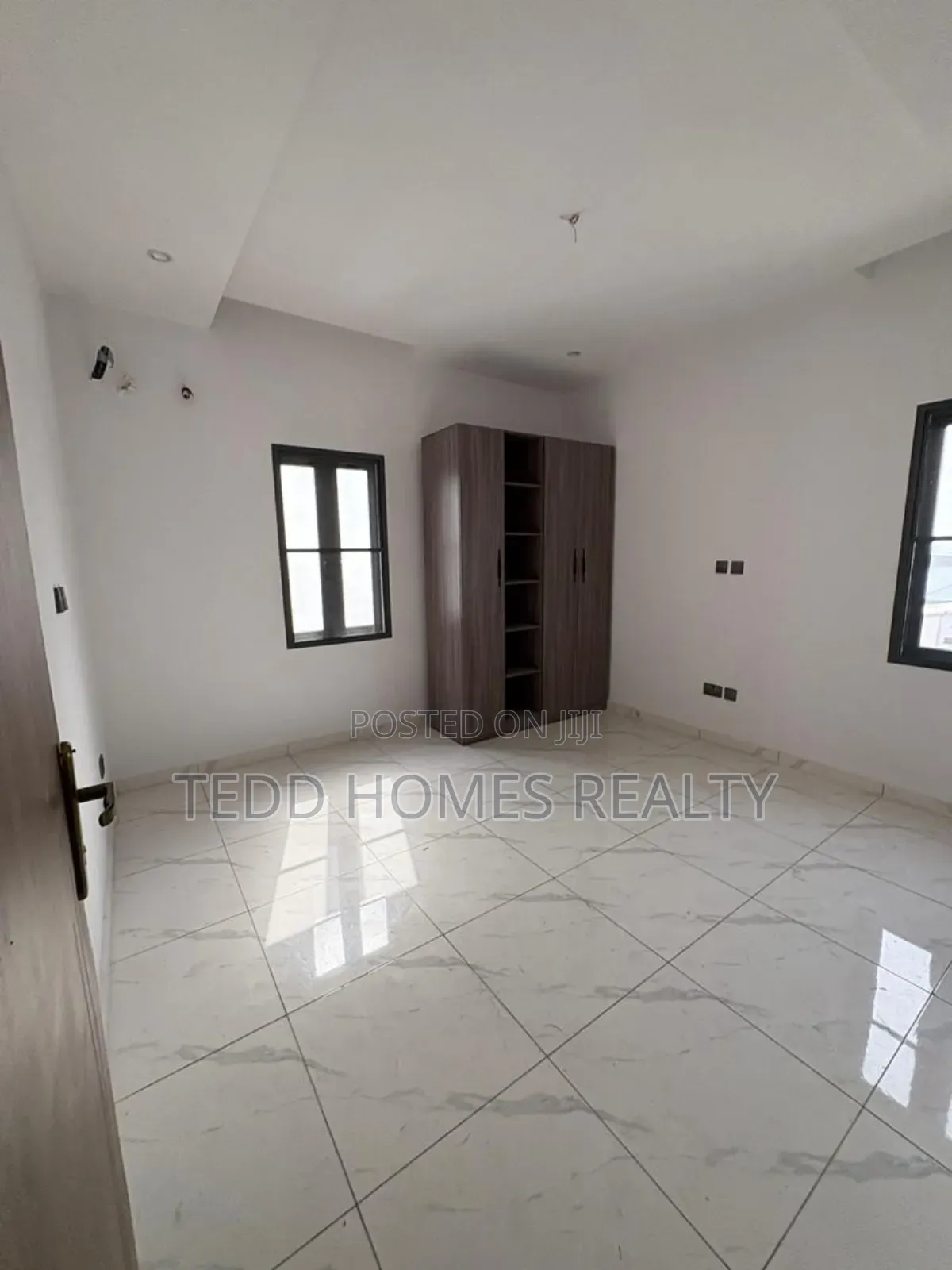 3bdrm Apartment in Lekki for sale in Lekki Phase 1