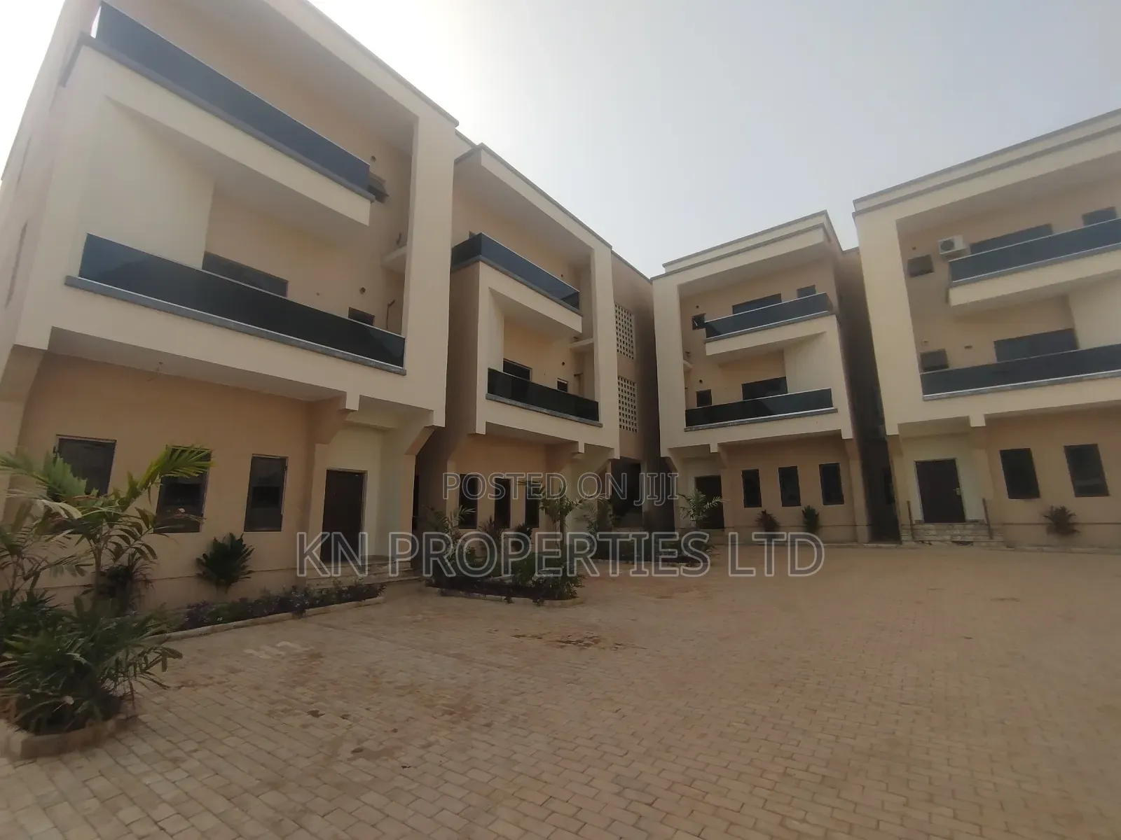 4bdrm Duplex in Durumi for sale in Durumi