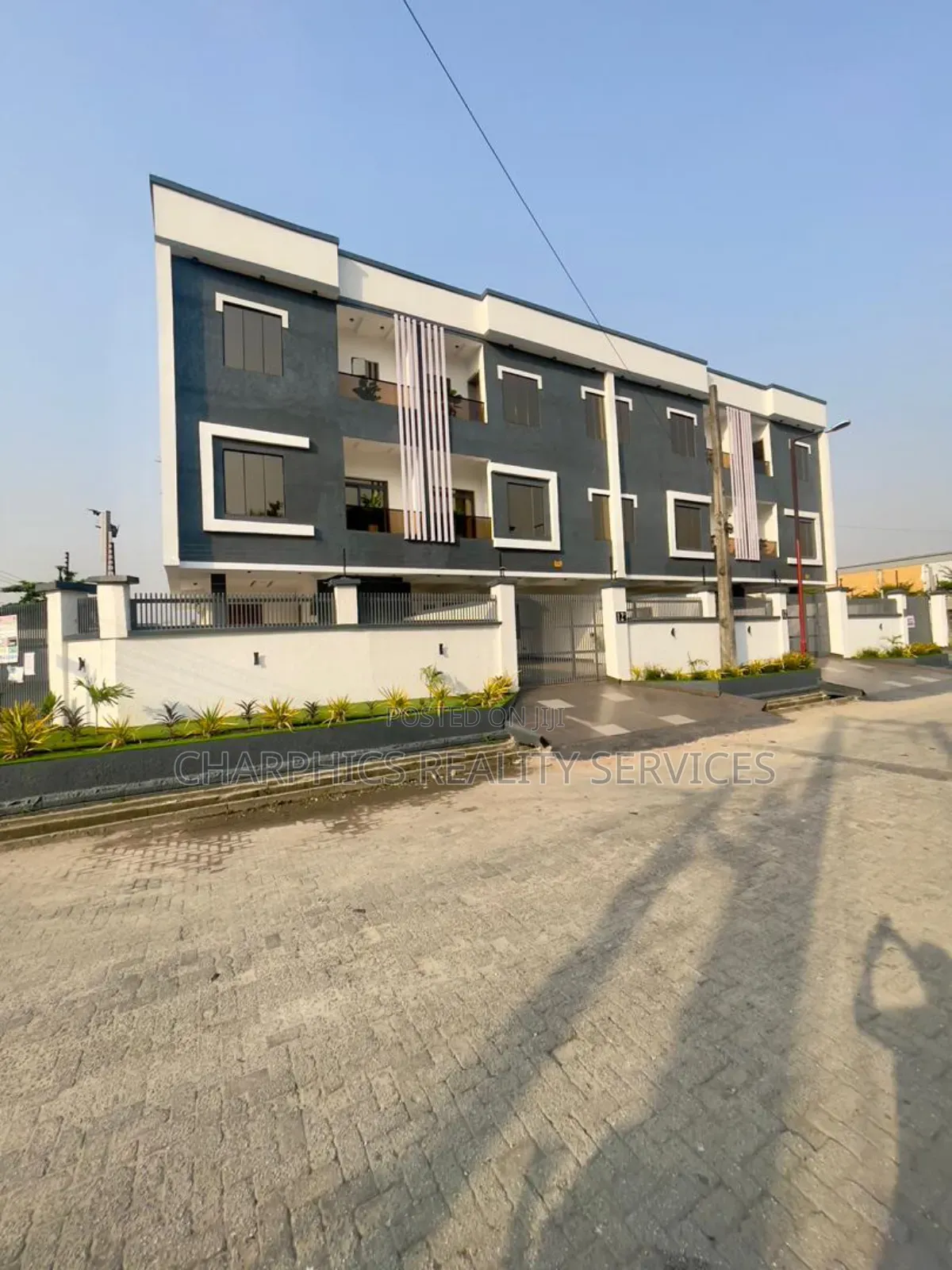 4bdrm Duplex in Lekki Phase 1 for sale in Lekki Phase 1