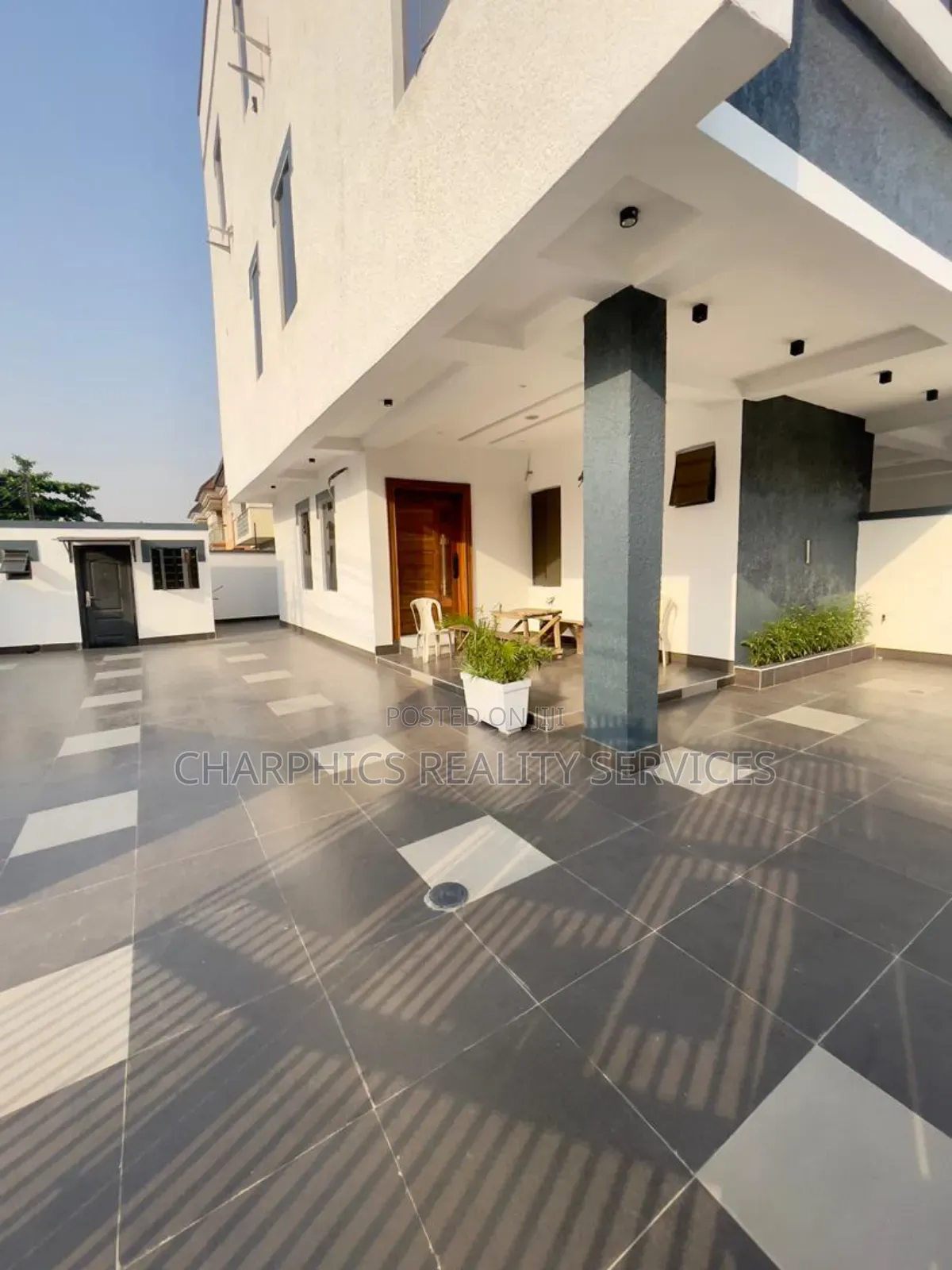 4bdrm Duplex in Lekki Phase 1 for sale in Lekki Phase 1