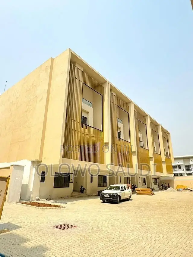 5bdrm Townhouse / Terrace in Banana Island, Ikoyi for rent in Ikoyi