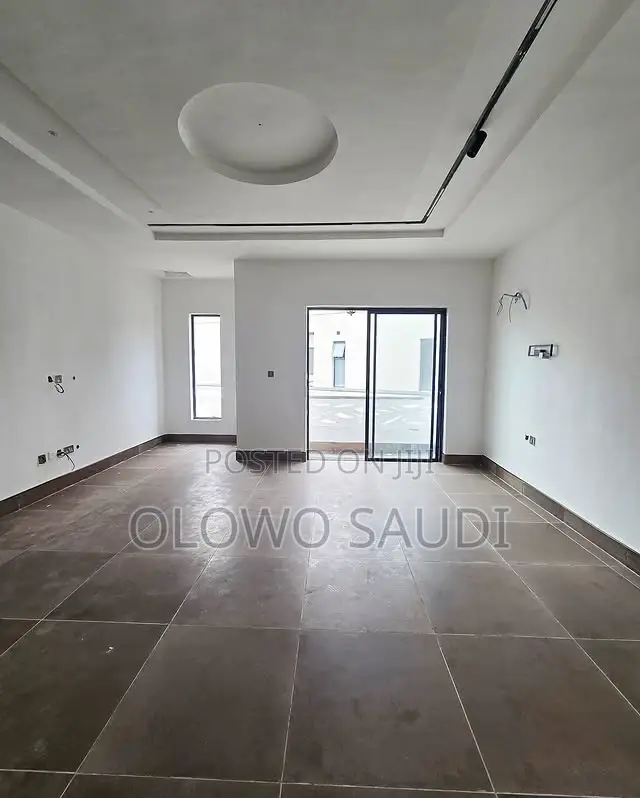5bdrm Townhouse/Terrace in Ikoyi for sale in Ikoyi