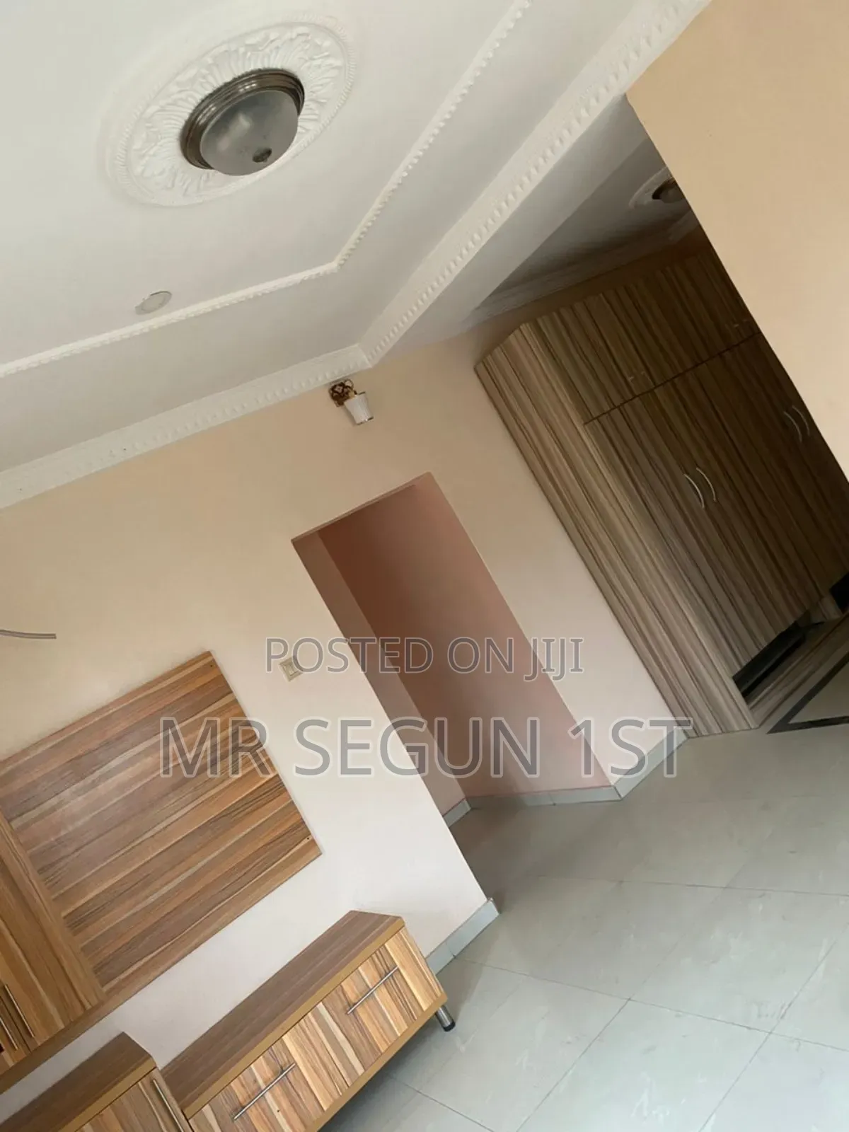 5bdrm Duplex in Progressive Estate for sale in Oluyole Estate