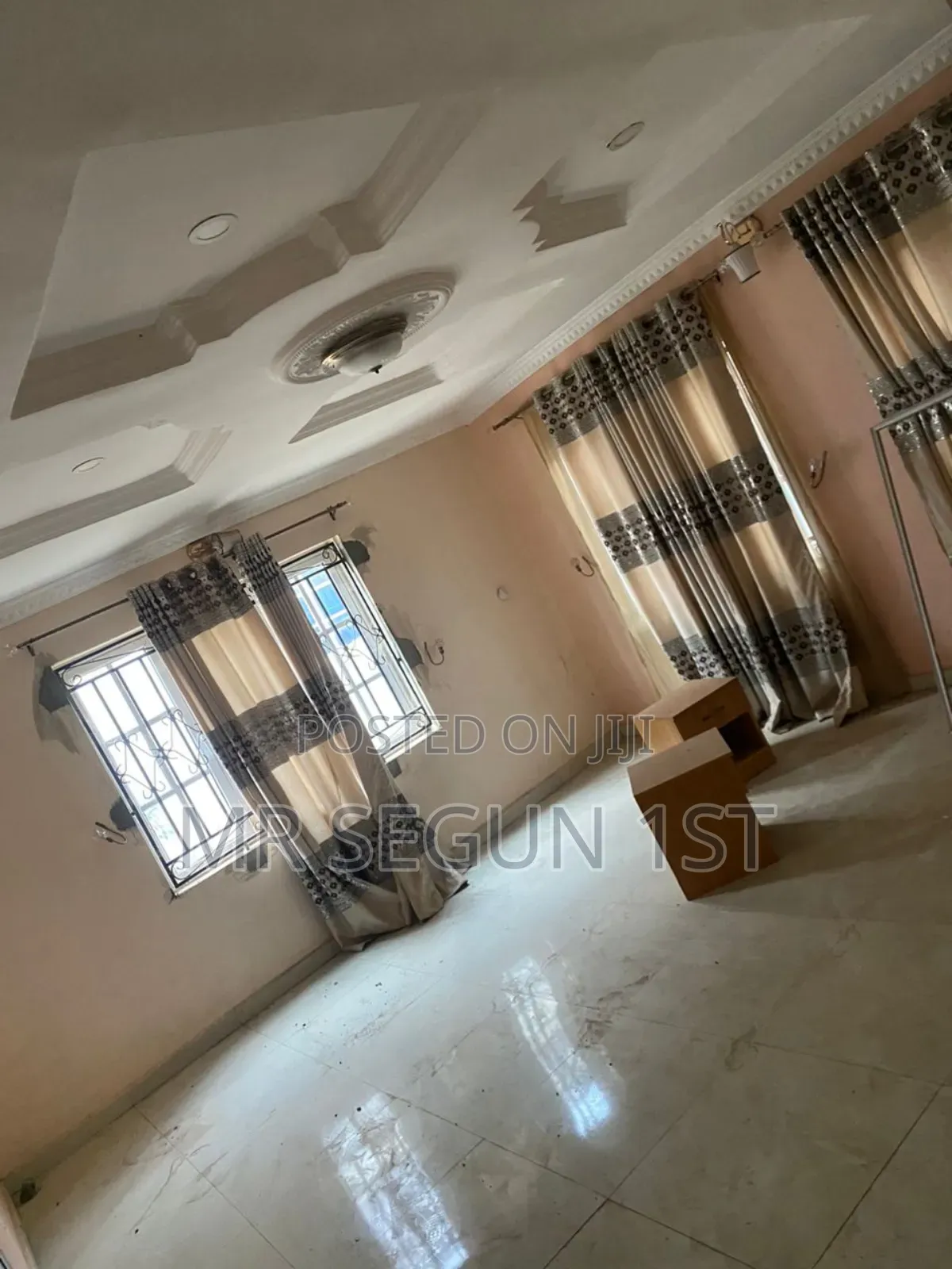5bdrm Duplex in Progressive Estate for sale in Oluyole Estate