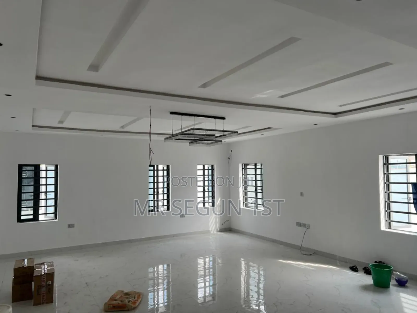 12bdrm Duplex in Oluyole Estate for sale in Oluyole Estate