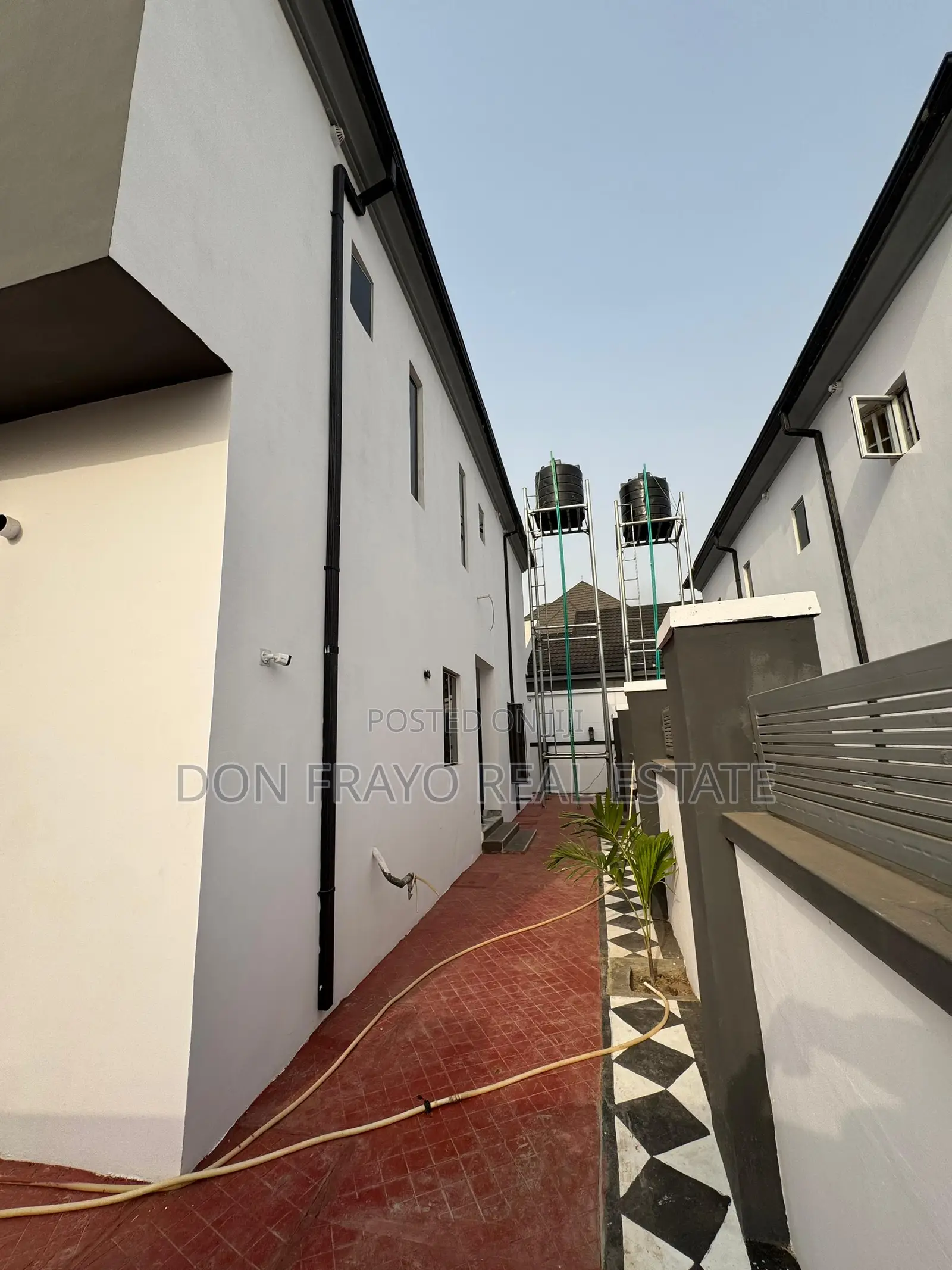 4bdrm Duplex in Carlton Gate Estate, Akobo for sale in Akobo