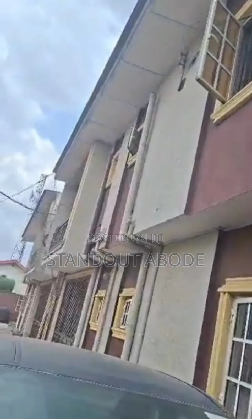 3bdrm Block of Flats in In An Estate, Alakuko for sale in Alakuko